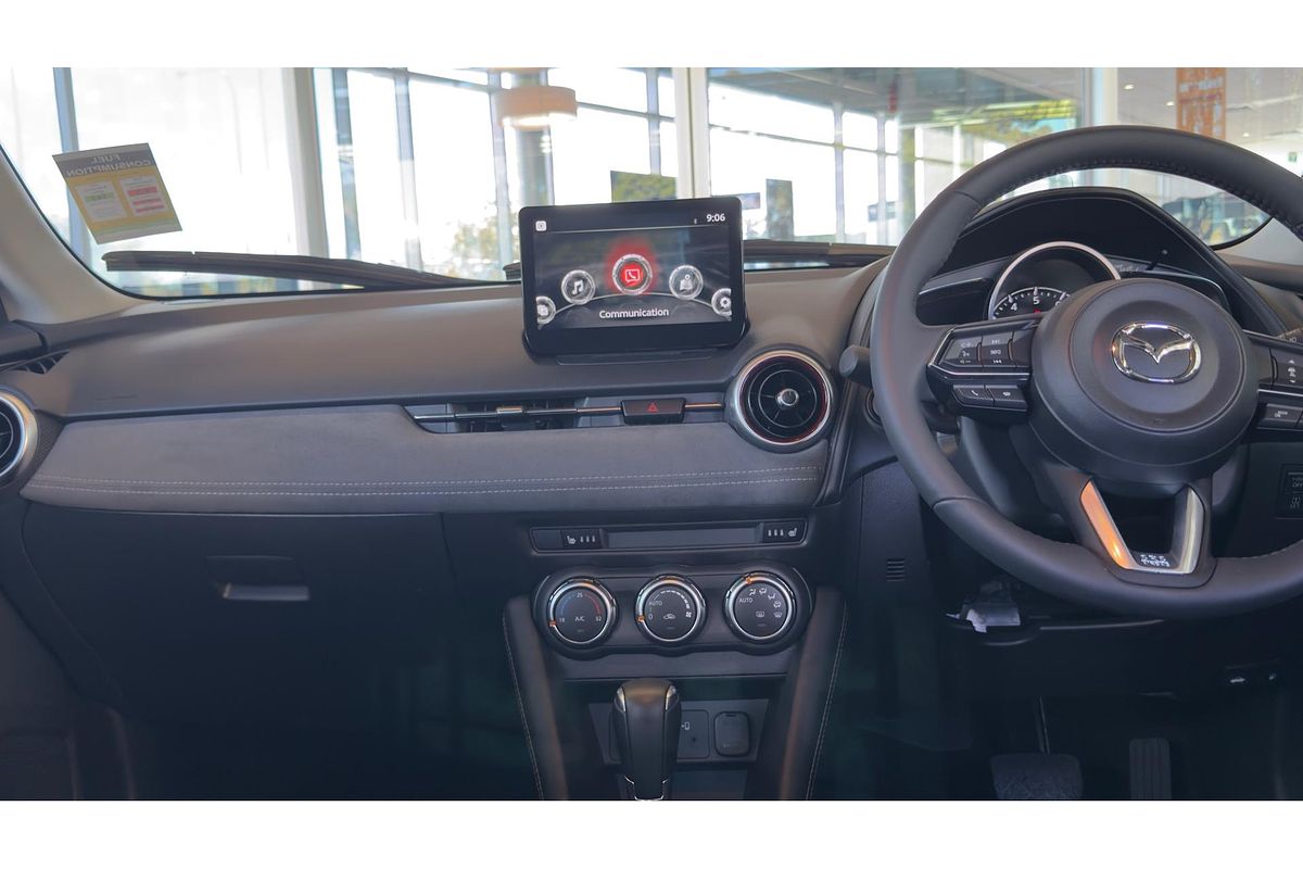 2025 Mazda CX-3 G20 Akari DK