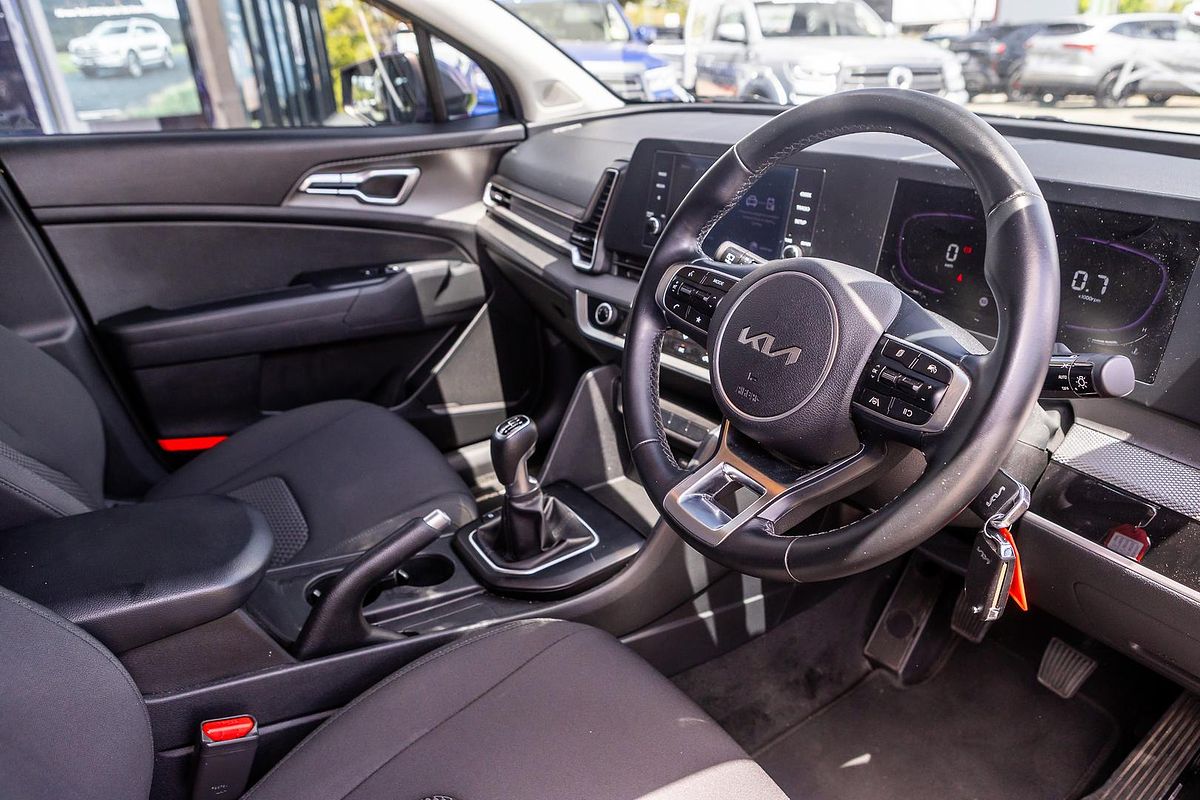 2023 Kia Sportage S NQ5