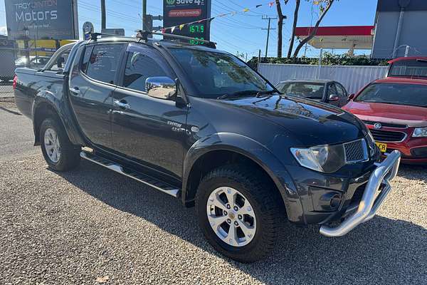 2011 Mitsubishi Triton GLX-R MN 4X4