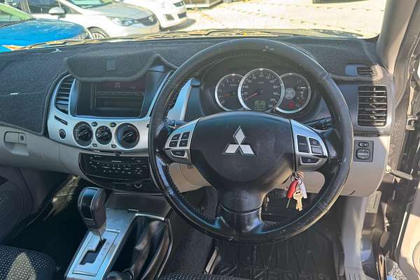2011 Mitsubishi Triton GLX-R MN 4X4