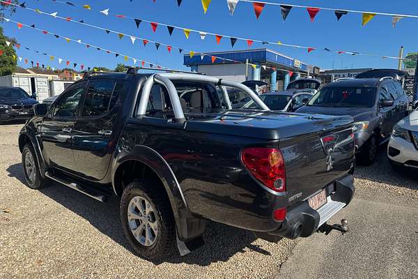 2011 Mitsubishi Triton GLX-R MN 4X4