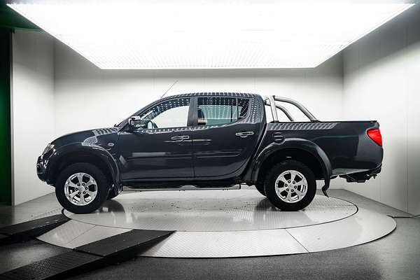 2013 Mitsubishi Triton GLX-R MN 4X4