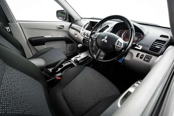 2013 Mitsubishi Triton GLX-R MN 4X4