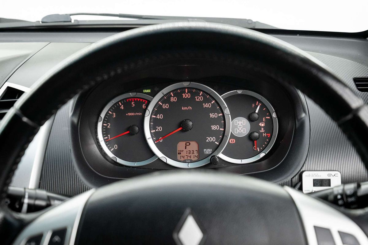 2013 Mitsubishi Triton GLX-R MN 4X4