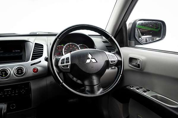 2013 Mitsubishi Triton GLX-R MN 4X4