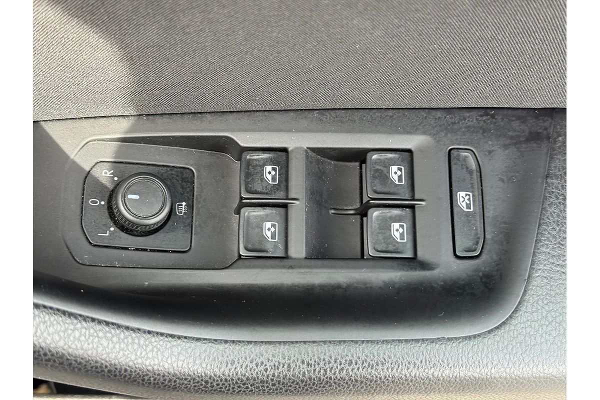 2022 Volkswagen Passat 140TSI Business B8