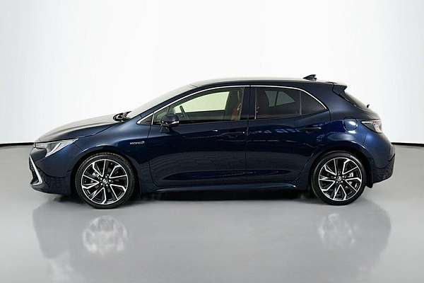 2020 Toyota Corolla ZR Hybrid ZWE211R