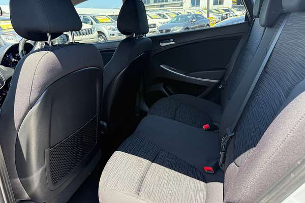 2016 Hyundai Accent Active RB4