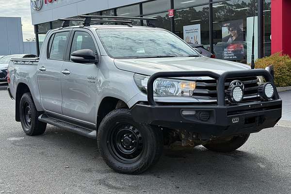 2017 Toyota Hilux SR GUN126R 4X4