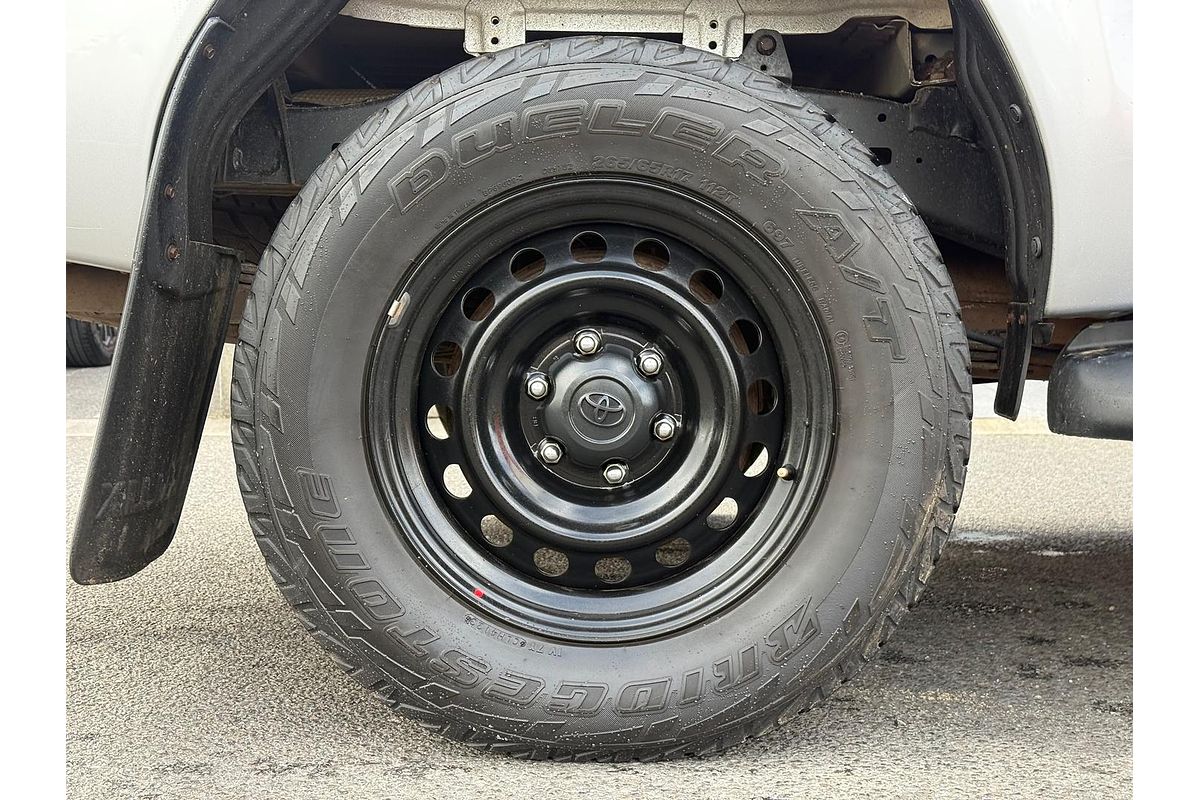 2017 Toyota Hilux SR GUN126R 4X4