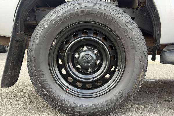 2017 Toyota Hilux SR GUN126R 4X4