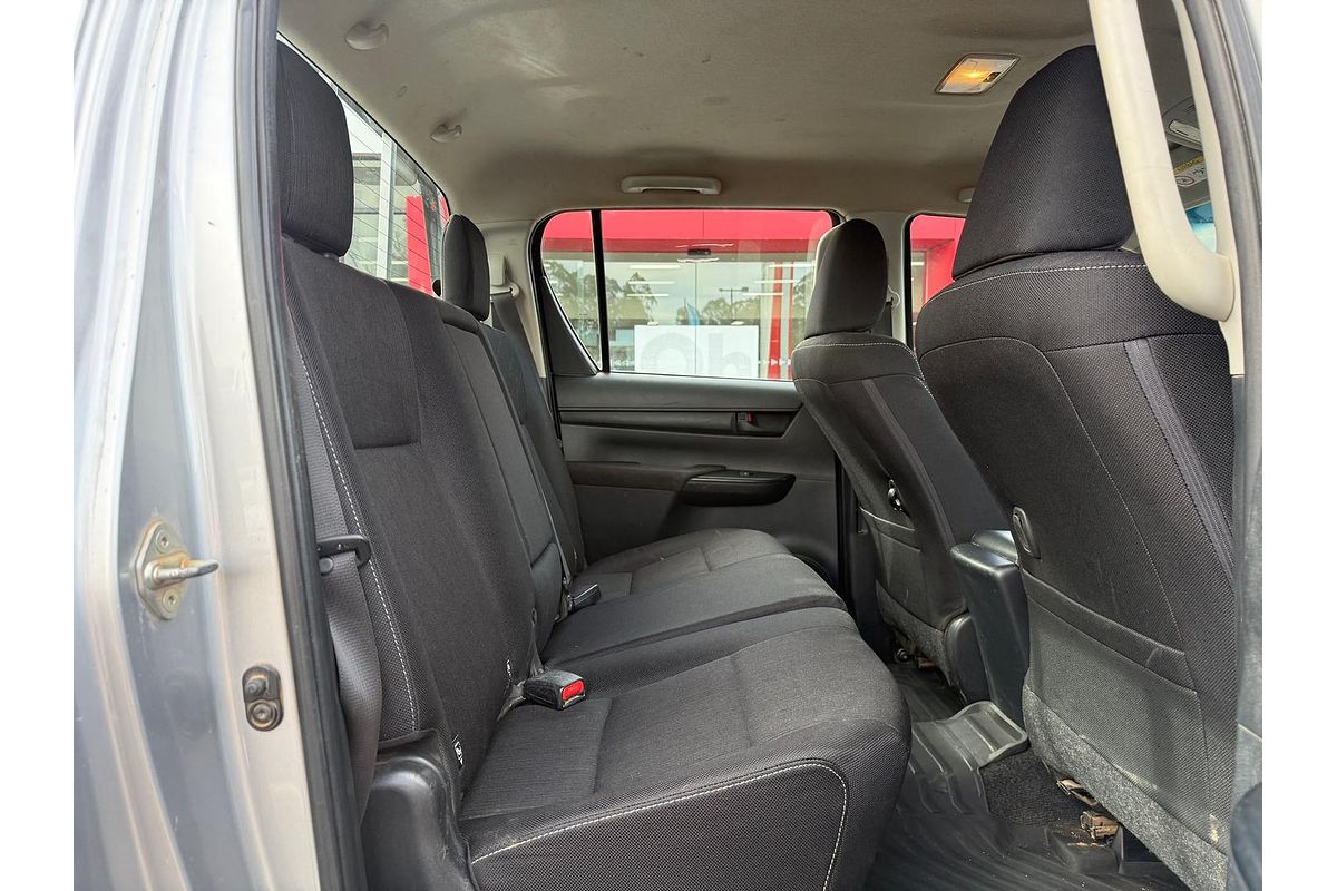 2017 Toyota Hilux SR GUN126R 4X4