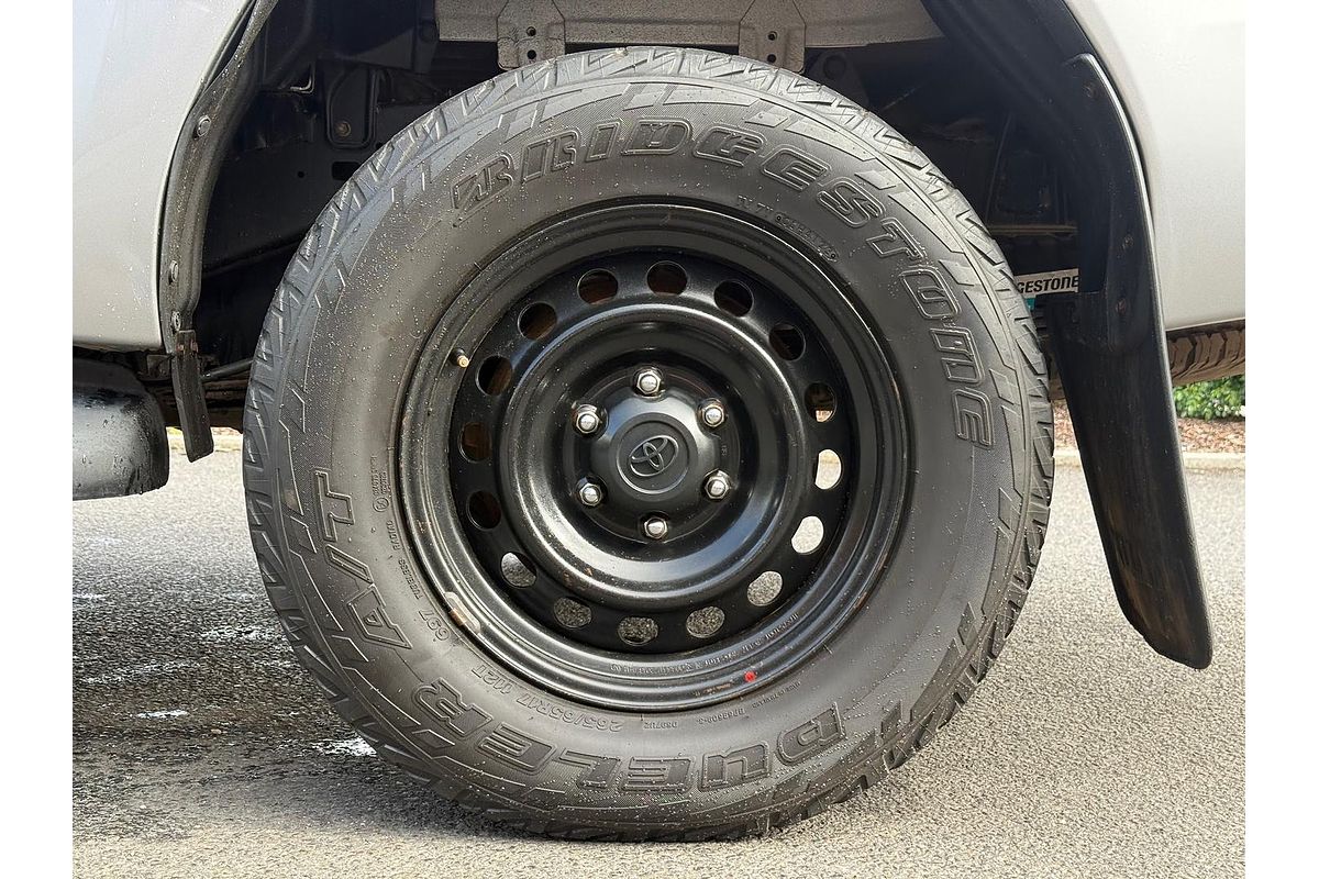 2017 Toyota Hilux SR GUN126R 4X4