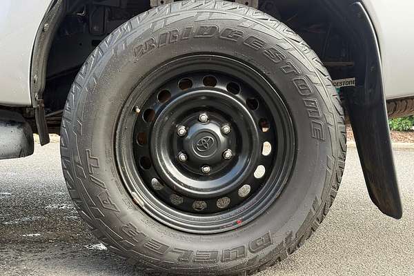 2017 Toyota Hilux SR GUN126R 4X4