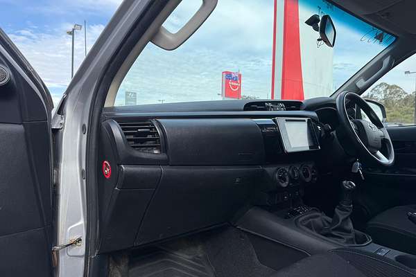 2017 Toyota Hilux SR GUN126R 4X4