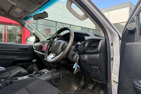 2017 Toyota Hilux SR GUN126R 4X4