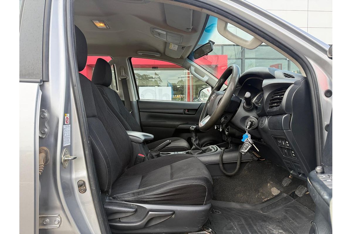 2017 Toyota Hilux SR GUN126R 4X4
