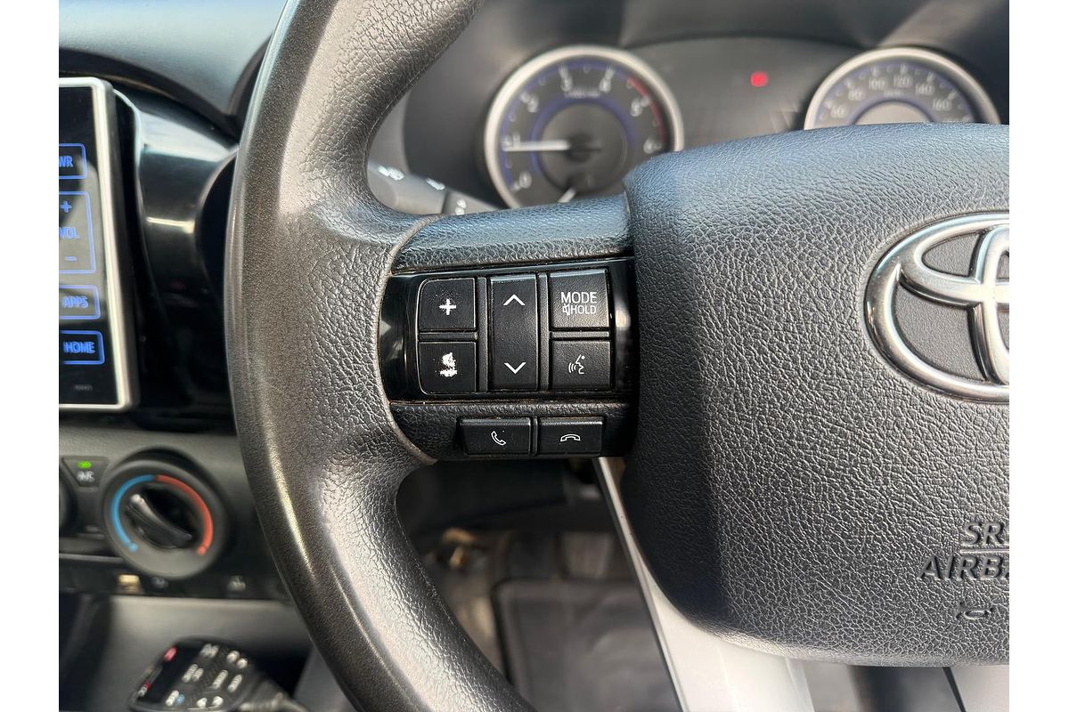2017 Toyota Hilux SR GUN126R 4X4