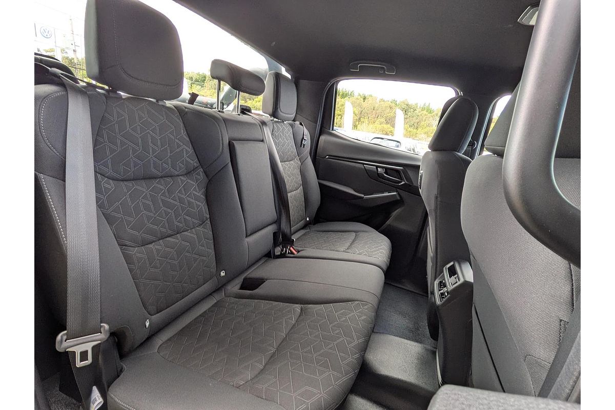 2025 Isuzu D-MAX X-RIDER 4X4