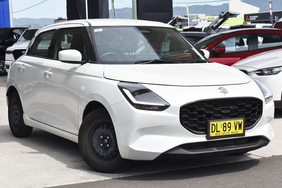 2024 Suzuki Swift Hybrid UZ