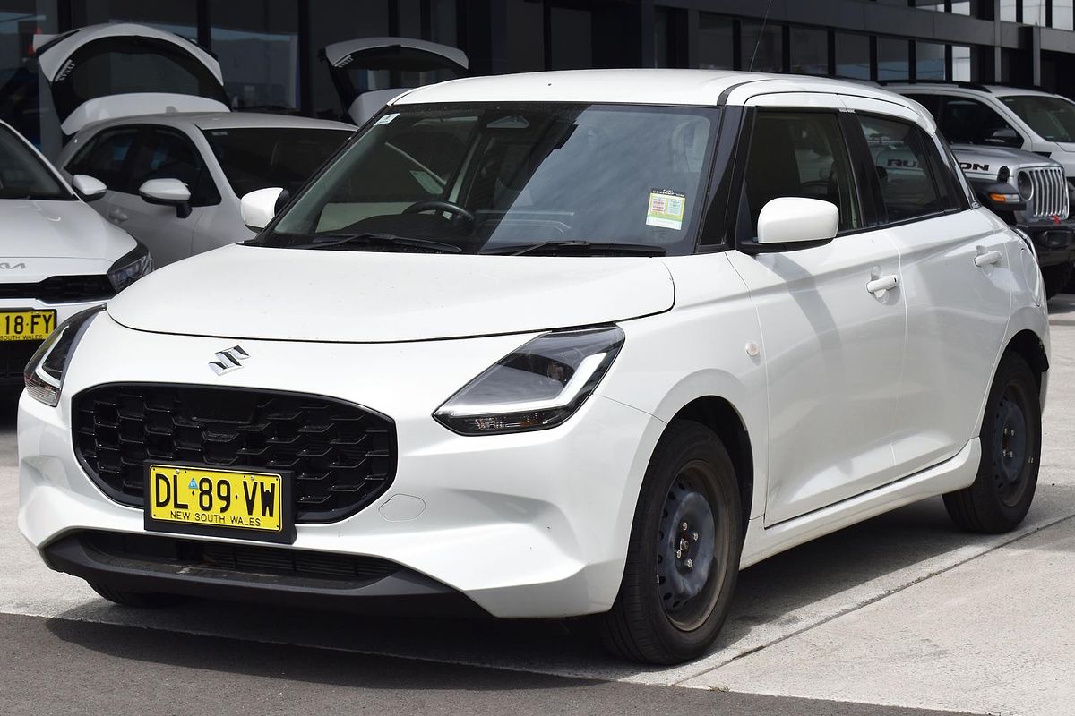 2024 Suzuki Swift Hybrid UZ