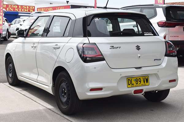 2024 Suzuki Swift Hybrid UZ