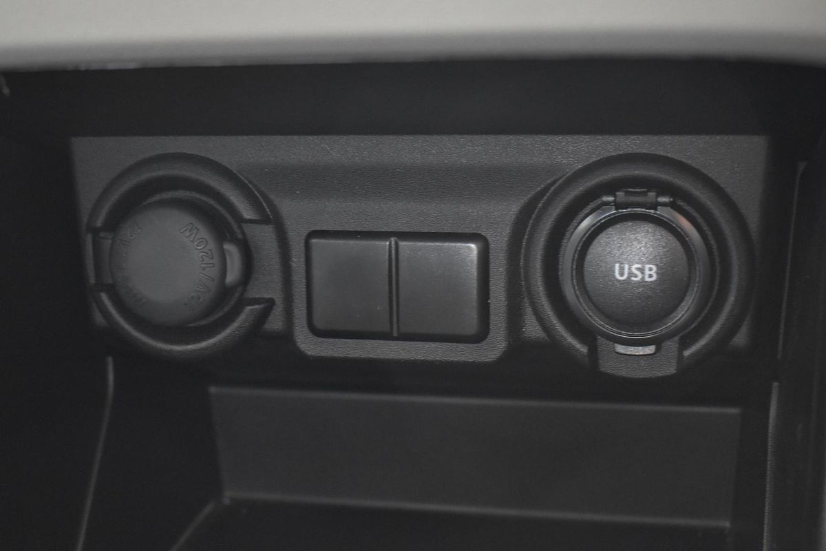 2024 Suzuki Swift Hybrid UZ