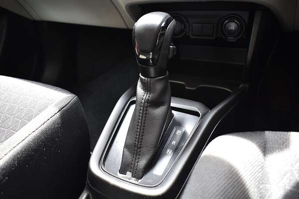 2024 Suzuki Swift Hybrid UZ