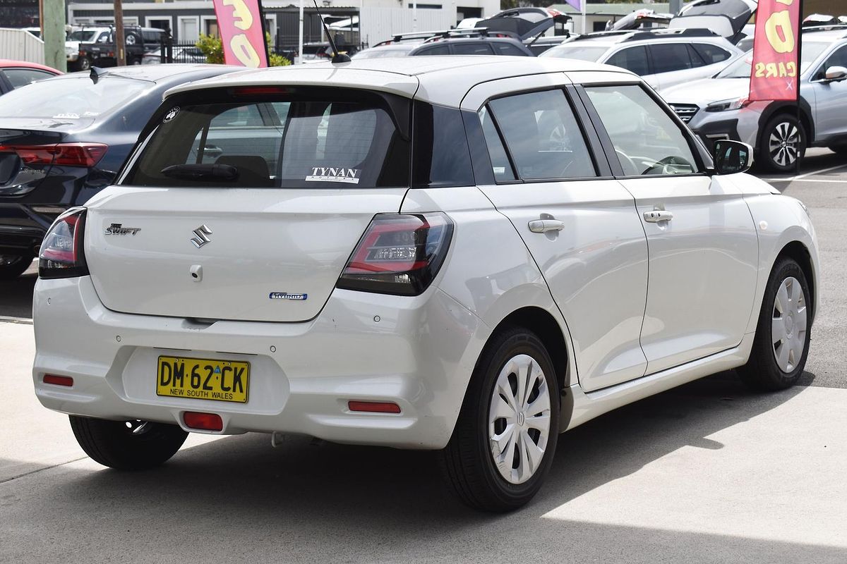 2024 Suzuki Swift Hybrid UZ