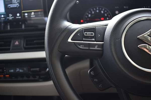 2024 Suzuki Swift Hybrid UZ