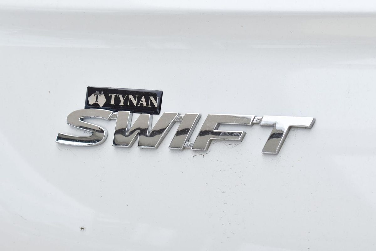 2024 Suzuki Swift Hybrid UZ