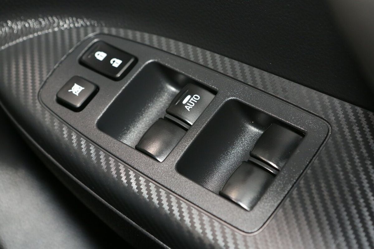 2024 Mitsubishi Eclipse Cross ES YB