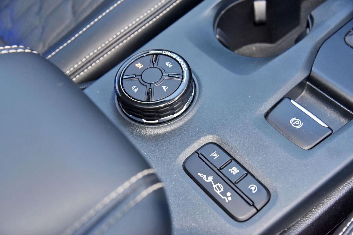 2023 Ford Everest PLATINUM (4WD) UB MY23.5 3.0L