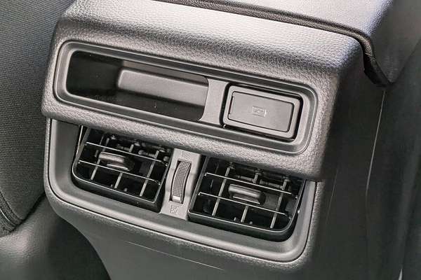 2025 Isuzu D-MAX X-RIDER 4X4