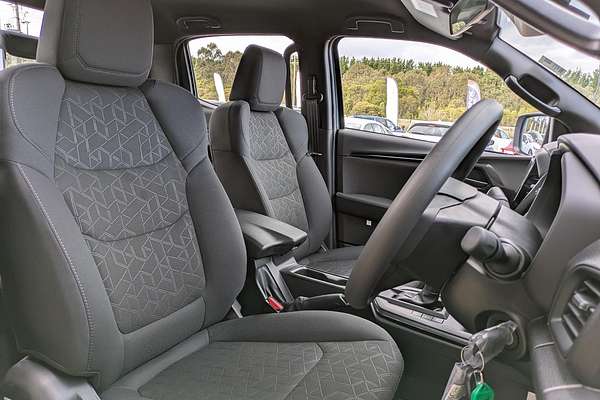 2025 Isuzu D-MAX X-RIDER 4X4