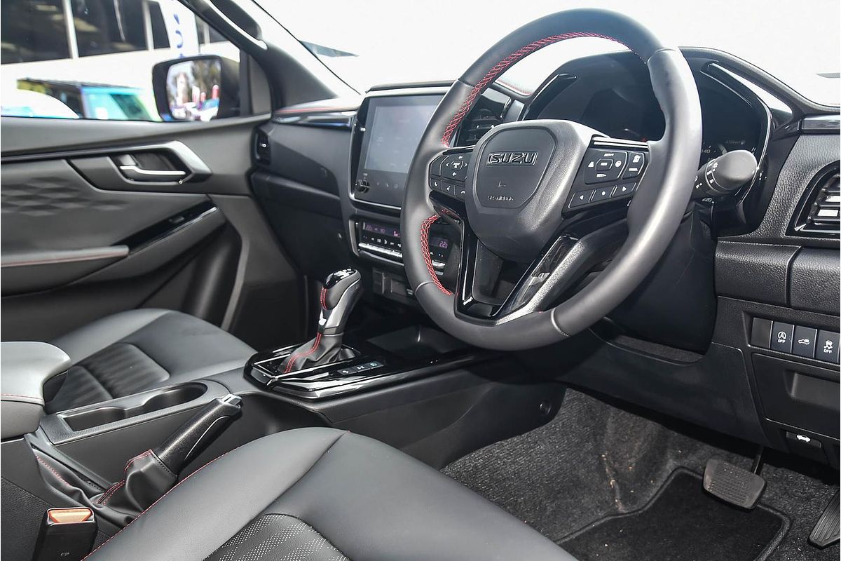 2025 Isuzu D-MAX X-TERRAIN 4X4