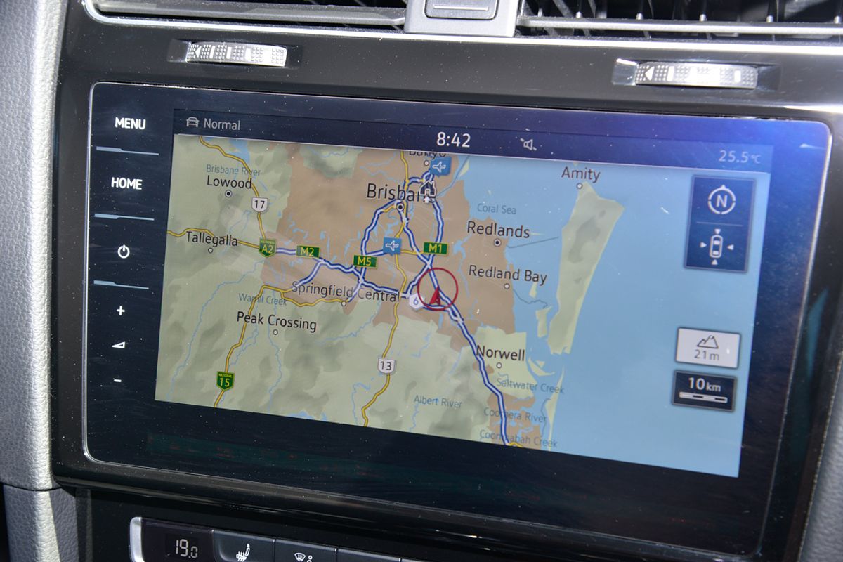 2017 Volkswagen Golf R Wolfsburg Edition 7.5