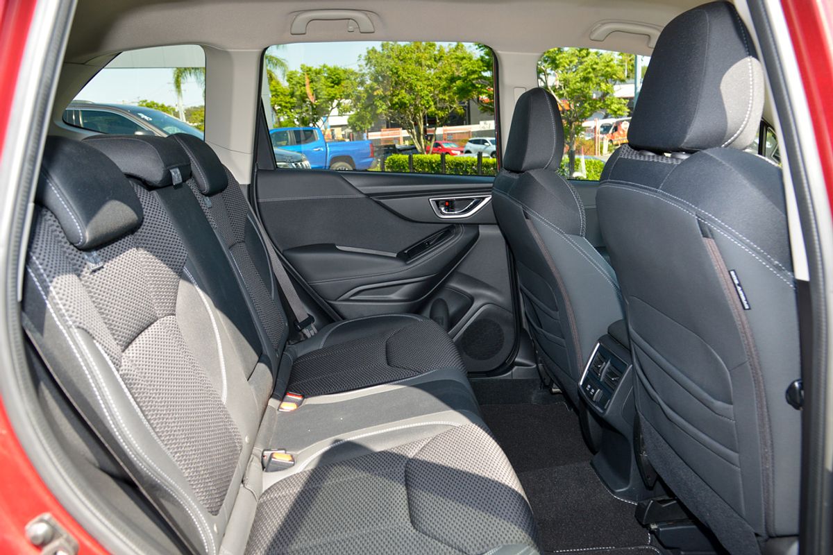 2019 Subaru Forester 2.5i Premium S5