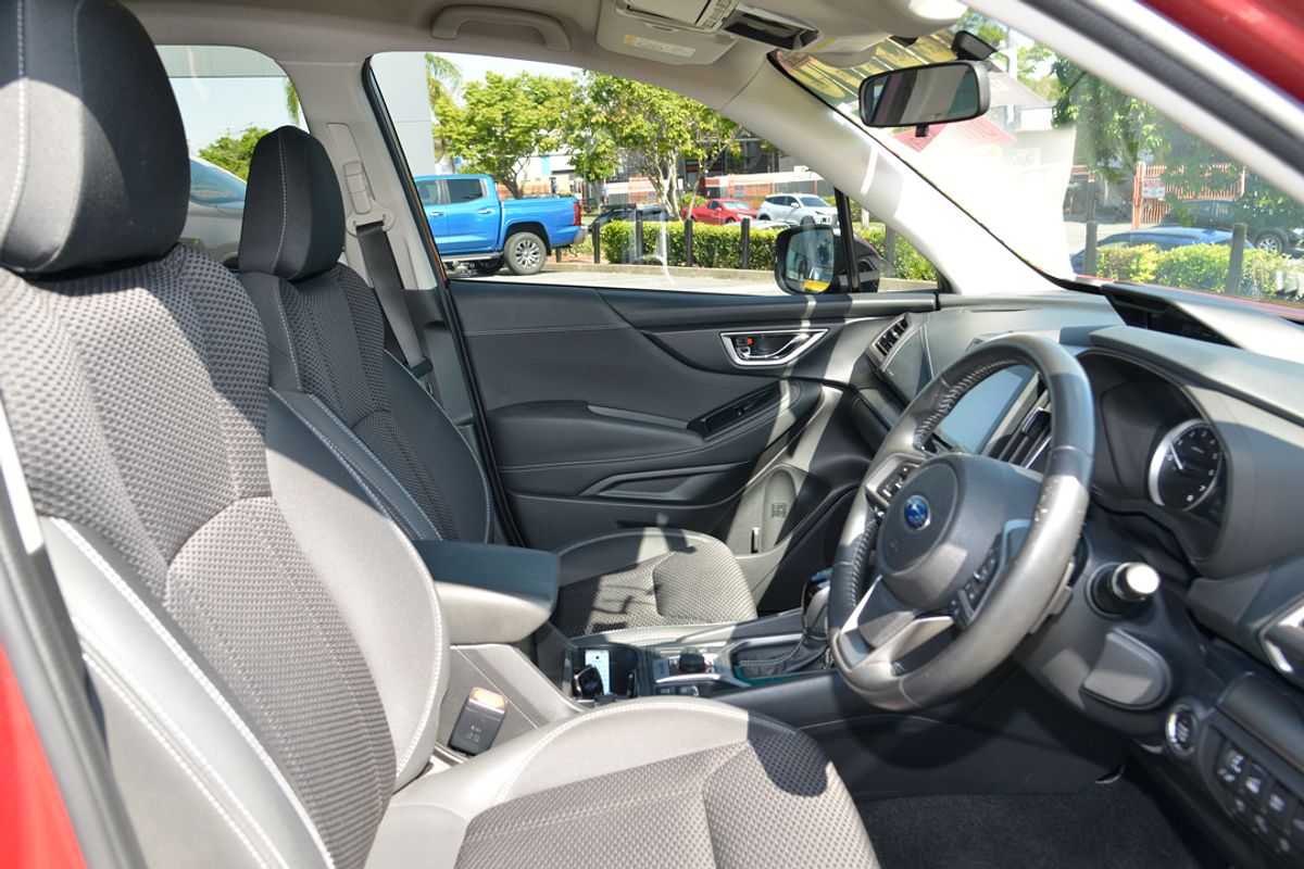 2019 Subaru Forester 2.5i Premium S5