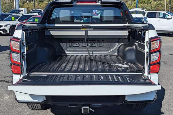 2025 Isuzu D-MAX X-TERRAIN 4X4