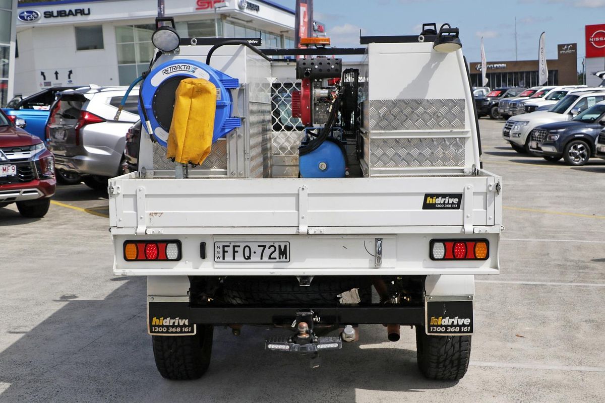 2017 Toyota Hilux SR GUN126R 4X4