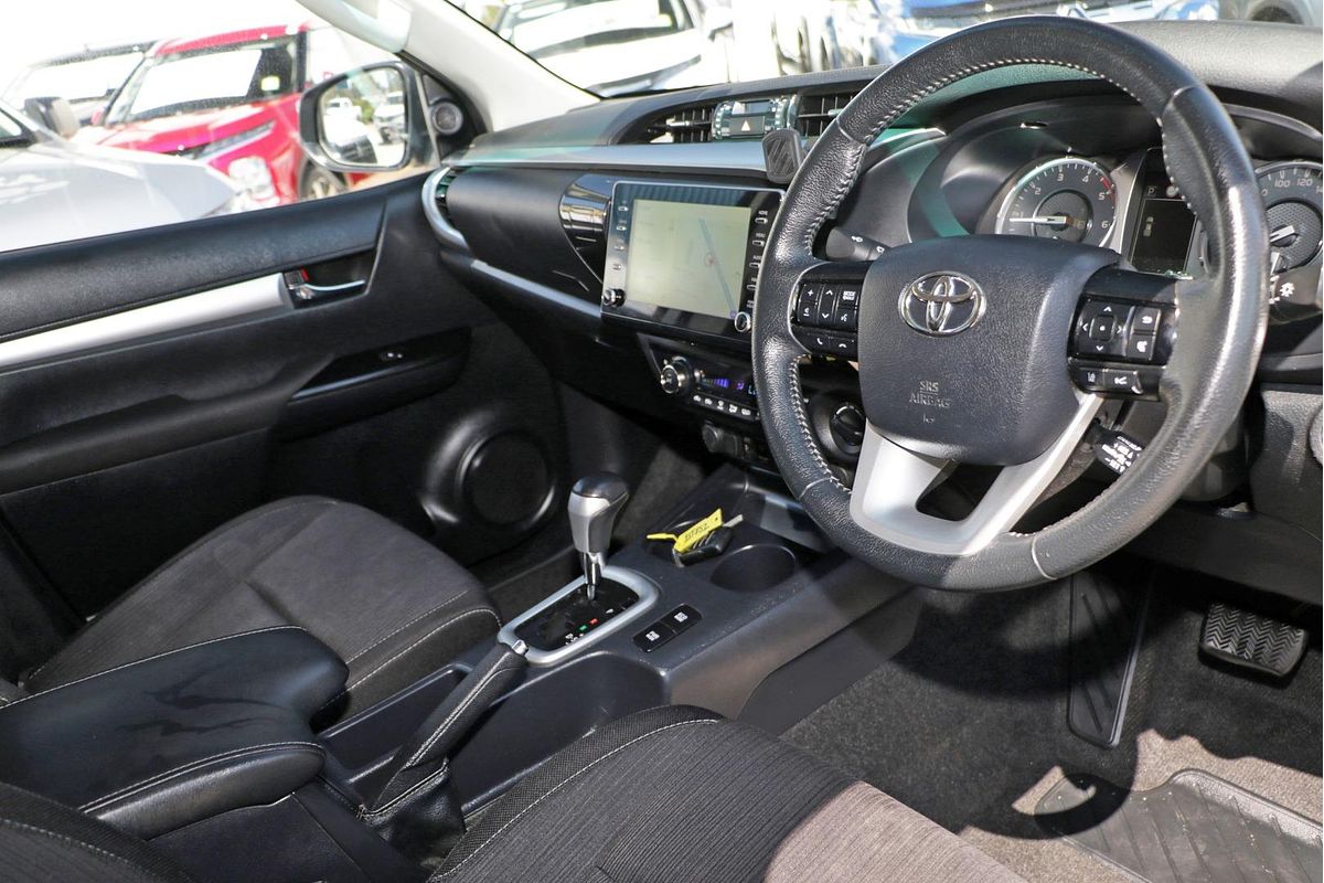 2020 Toyota Hilux SR5 GUN126R 4X4
