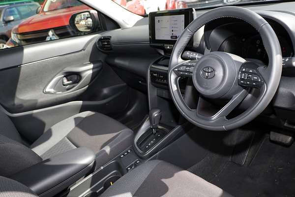 2025 Toyota Yaris Cross GX MXPJ10R
