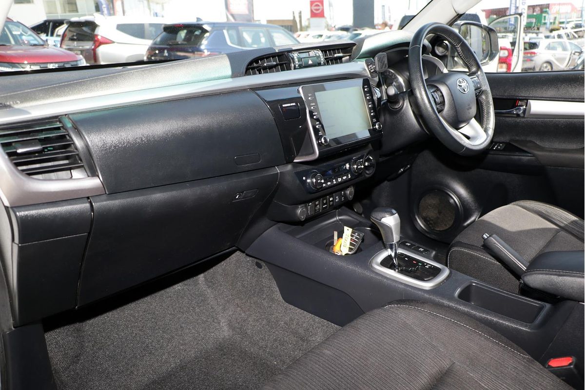 2020 Toyota Hilux SR5 GUN126R 4X4