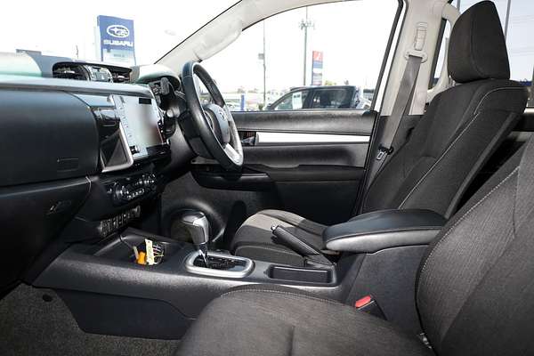 2020 Toyota Hilux SR5 GUN126R 4X4