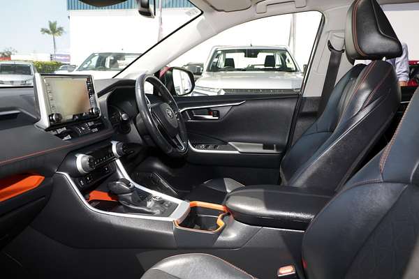 2019 Toyota RAV4 Edge AXAA54R