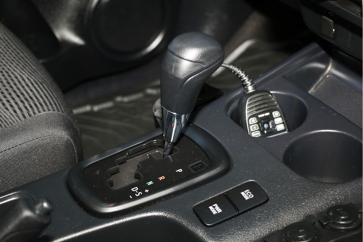 2017 Toyota Hilux SR GUN126R 4X4