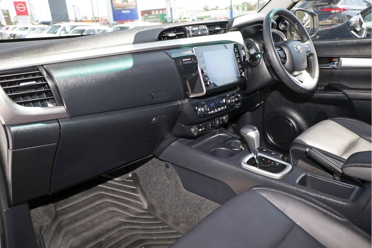 2020 Toyota Hilux SR5 GUN126R 4X4