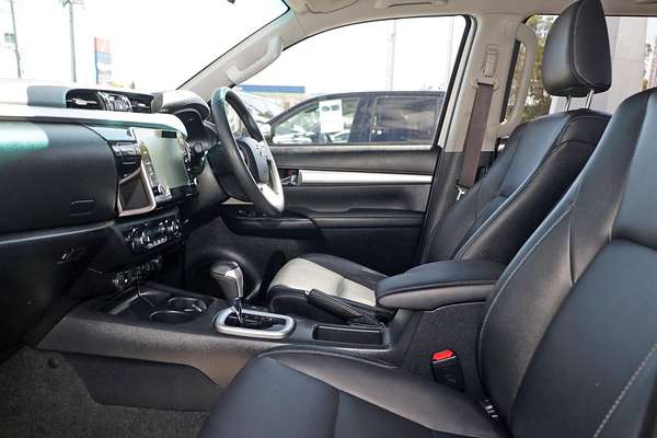 2020 Toyota Hilux SR5 GUN126R 4X4