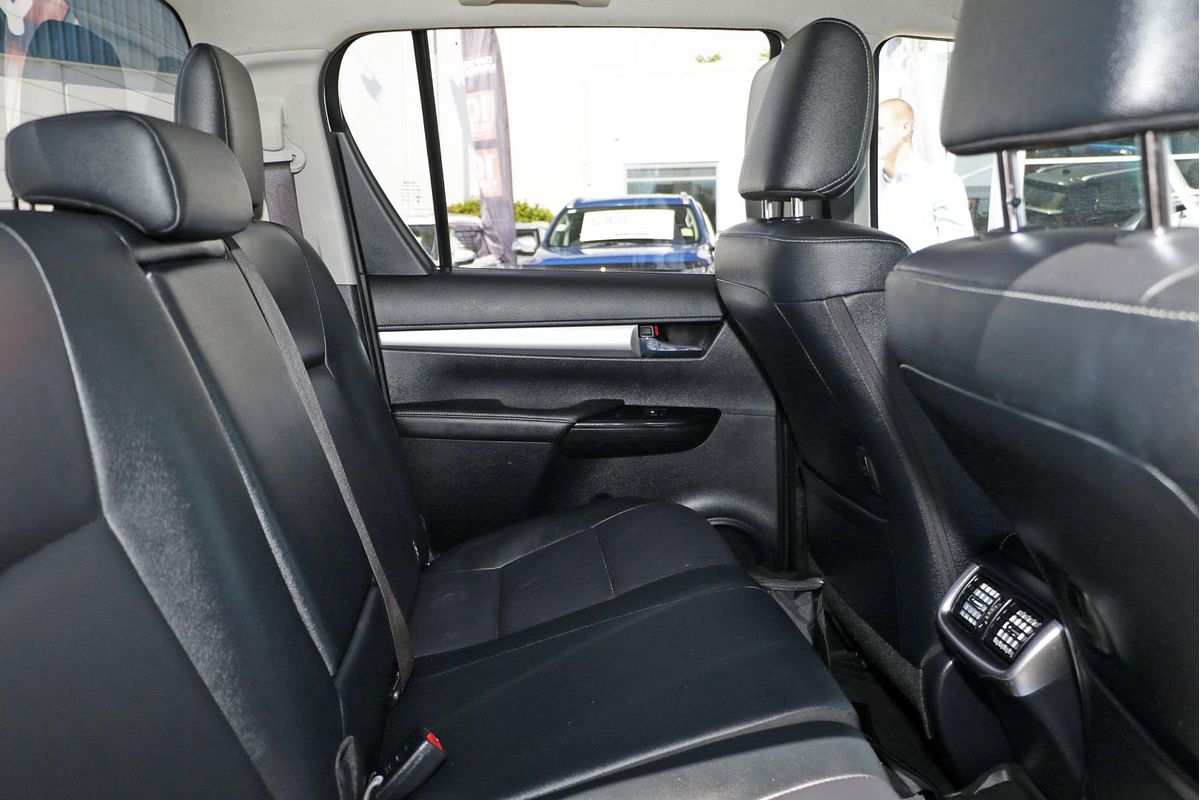2020 Toyota Hilux SR5 GUN126R 4X4